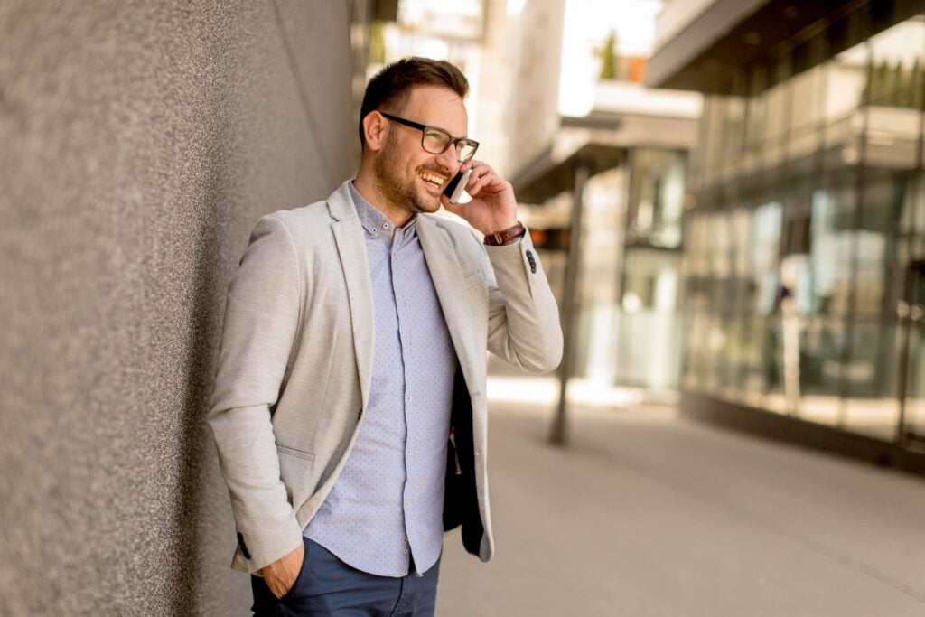 Martech Sales Executive Closing Deals